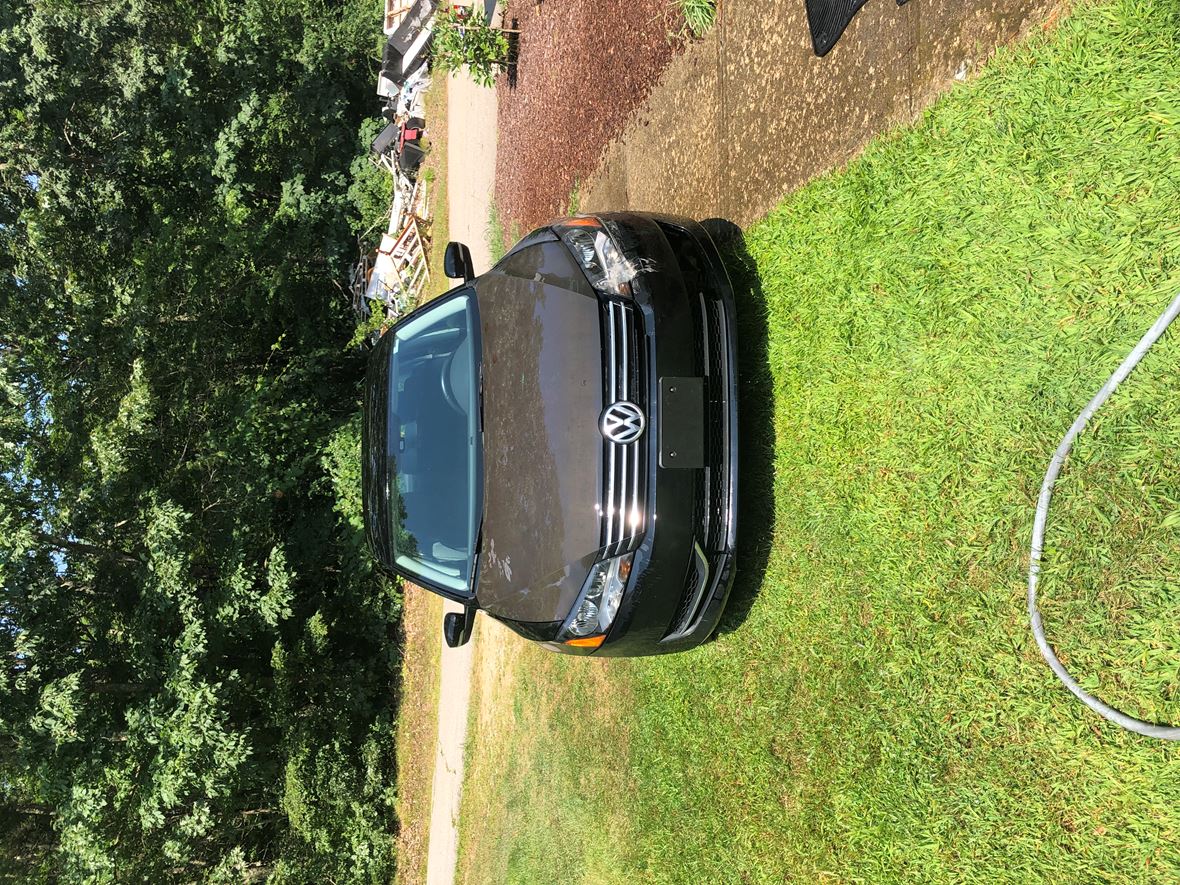 2014 Volkswagen Passat for sale by owner in Colchester