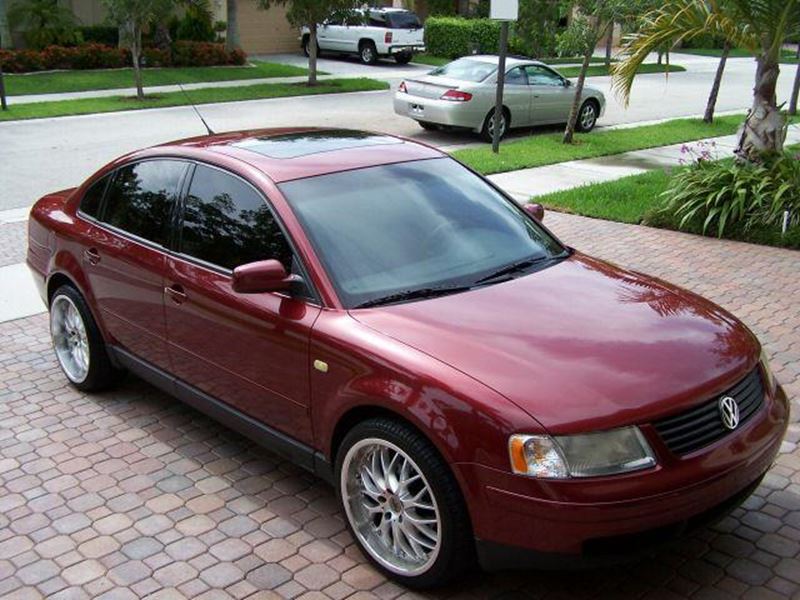 1999 Volkswagen Passat GLX for sale by owner in Hollywood