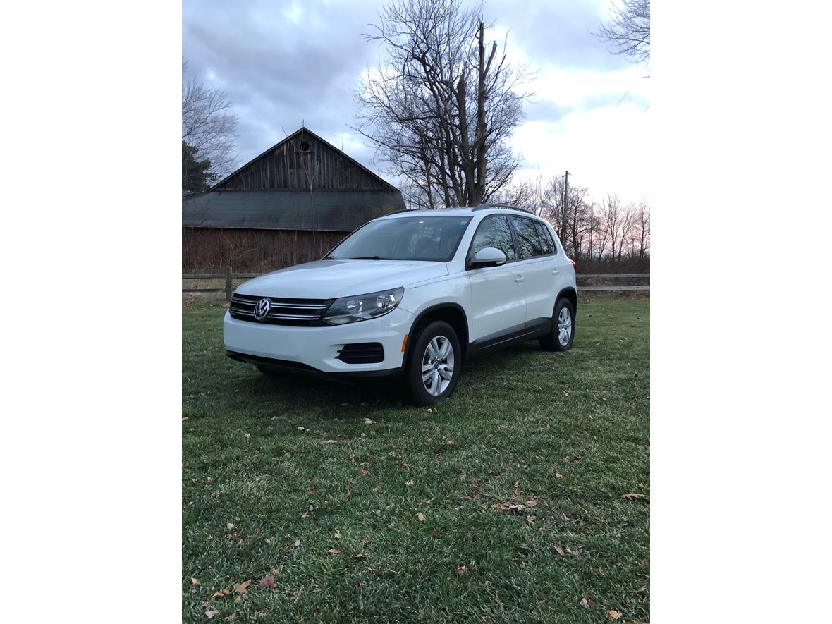 2016 Volkswagen Tiguan for sale by owner in Holland