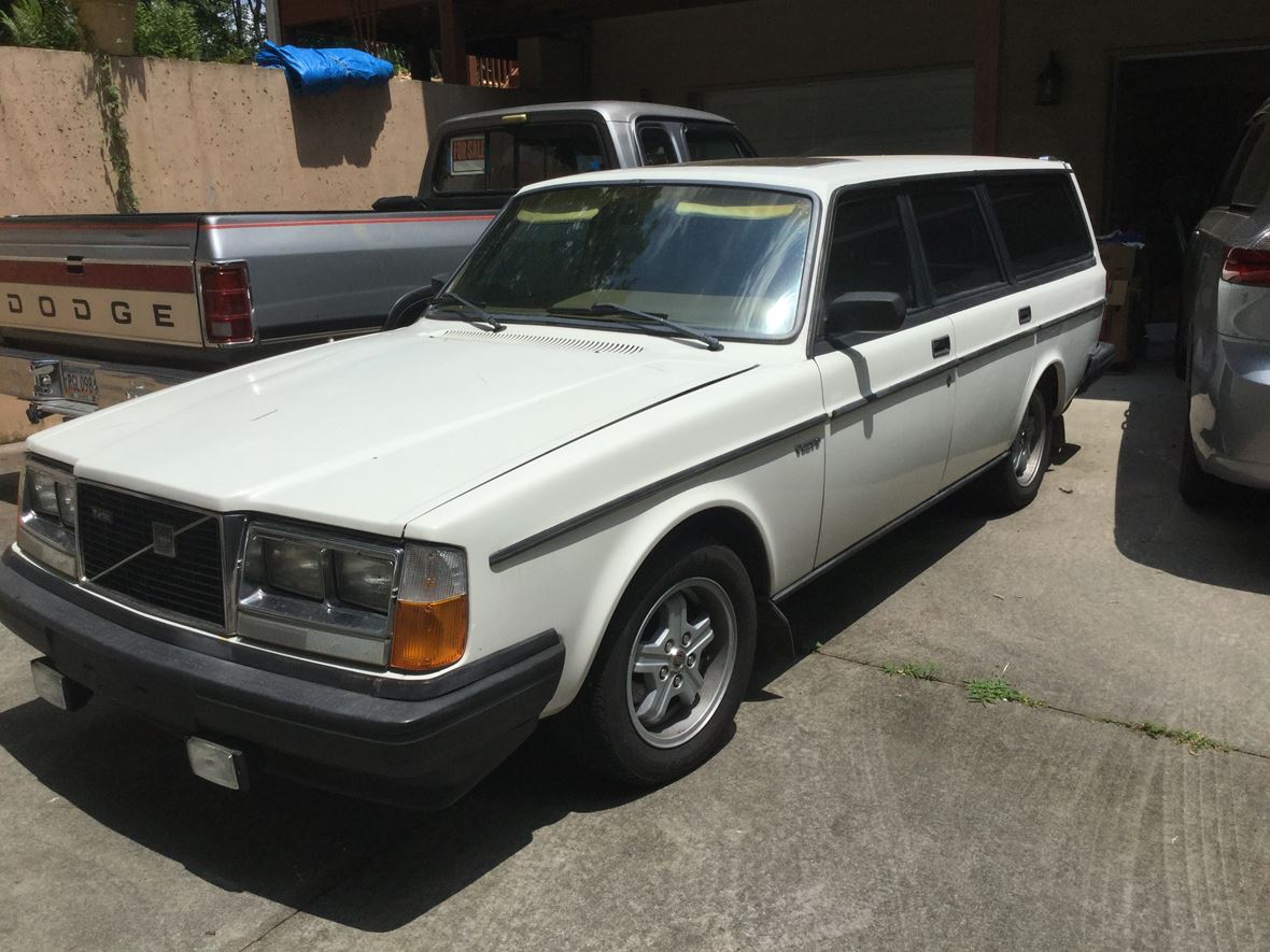 1983 Volvo 245 GLT turbo for sale by owner in Ellijay