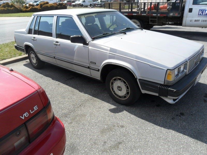 1986 Volvo 740 Turbo Diesel for sale by owner in Glen Burnie