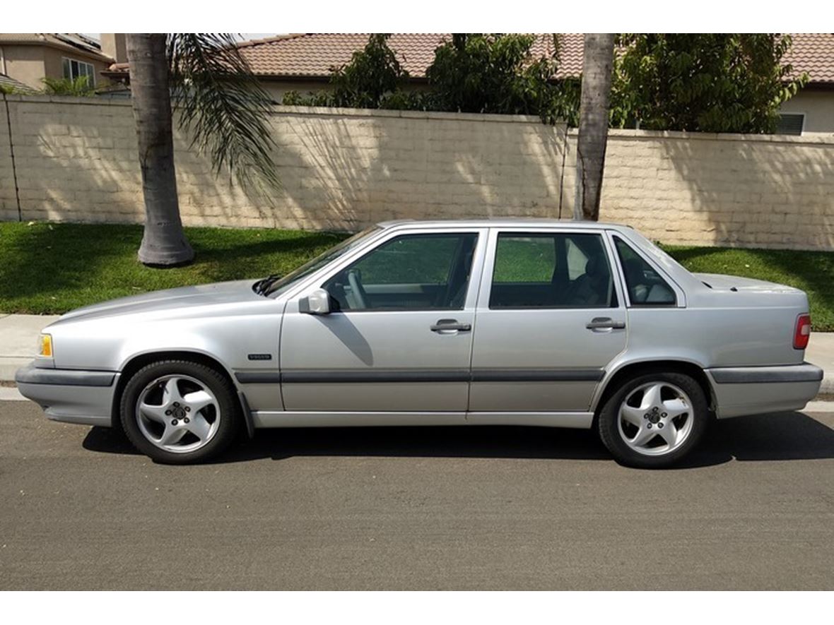 1997 Volvo 850 for sale by owner in Corona