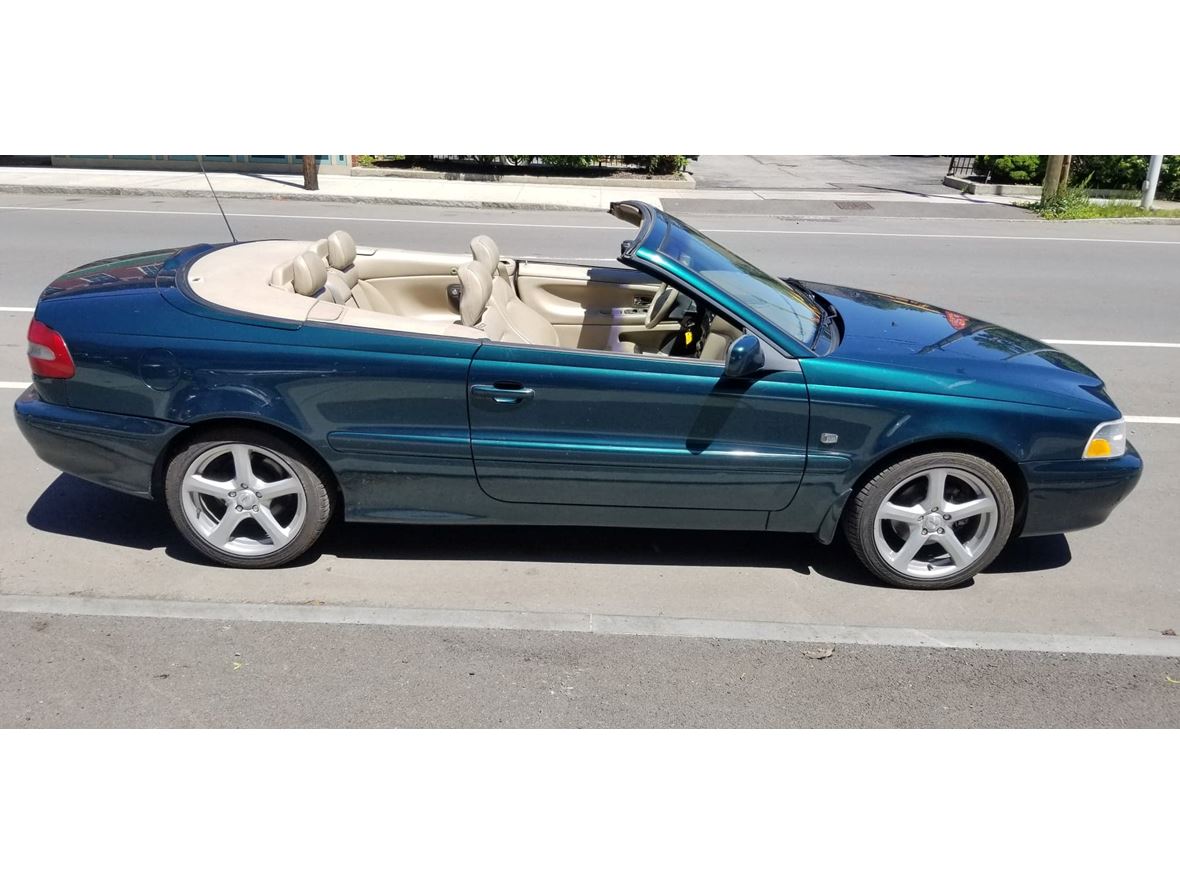 2001 Volvo C70 for sale by owner in Rochester