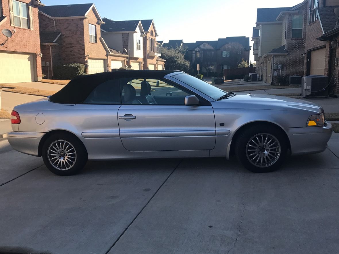 2004 Volvo C70 for sale by owner in Irving
