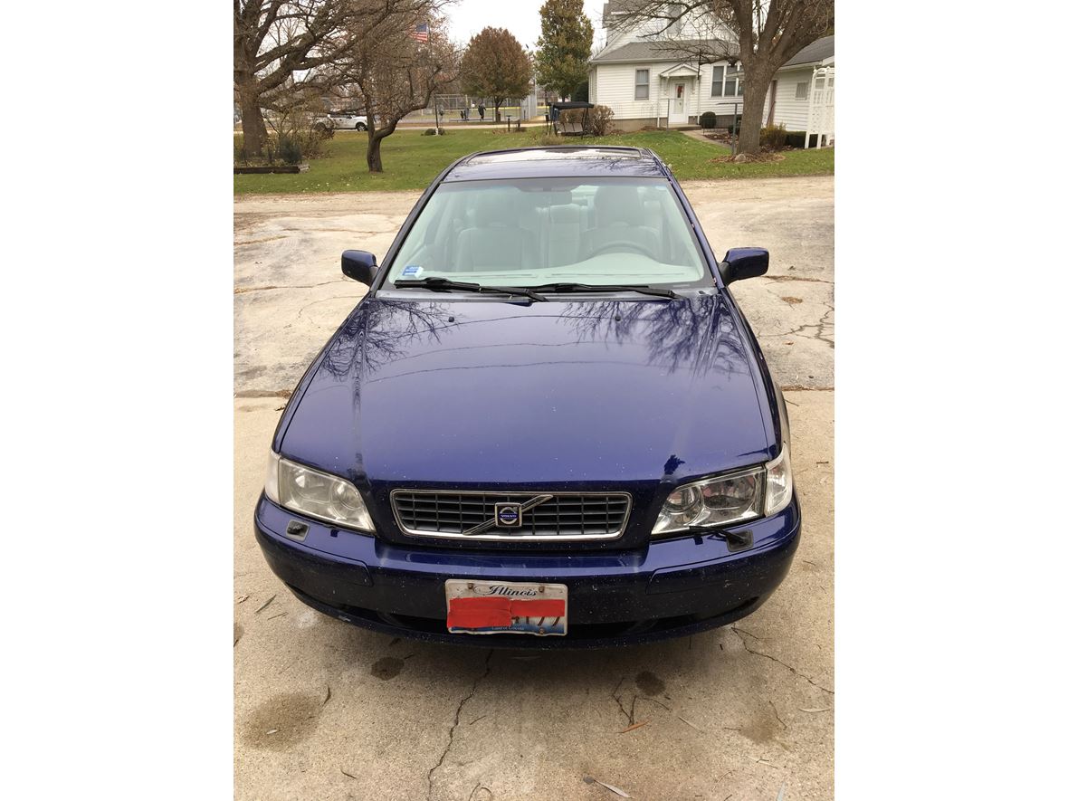 2004 Volvo S40 for sale by owner in Kankakee