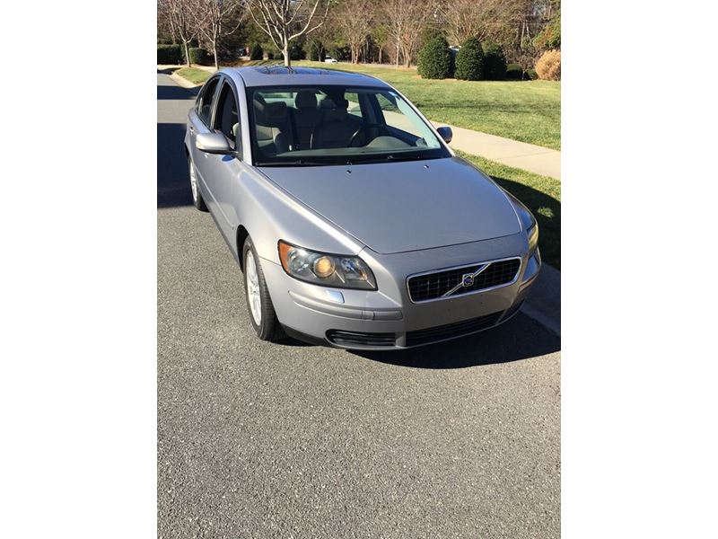 2005 Volvo S40 for sale by owner in Charlotte