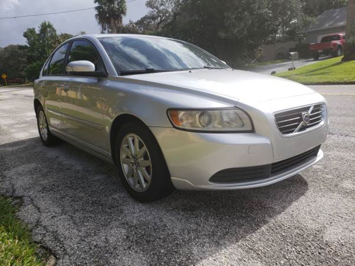2008 Volvo S40 for sale by owner in Tarpon Springs