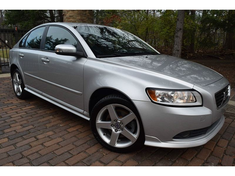 2009 Volvo S40 for sale by owner in Detroit