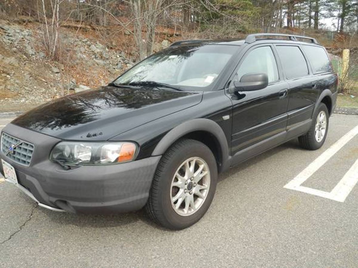 2004 Volvo XC for sale by owner in Woburn