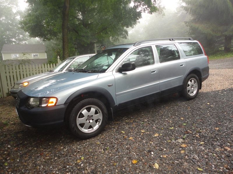 2001 Volvo XC70 for sale by owner in SOUTHBURY