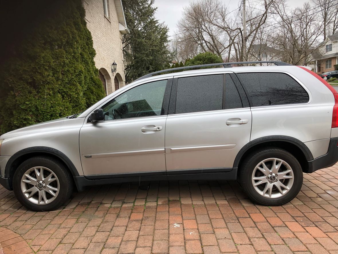 2005 Volvo XC90 for sale by owner in Staten Island