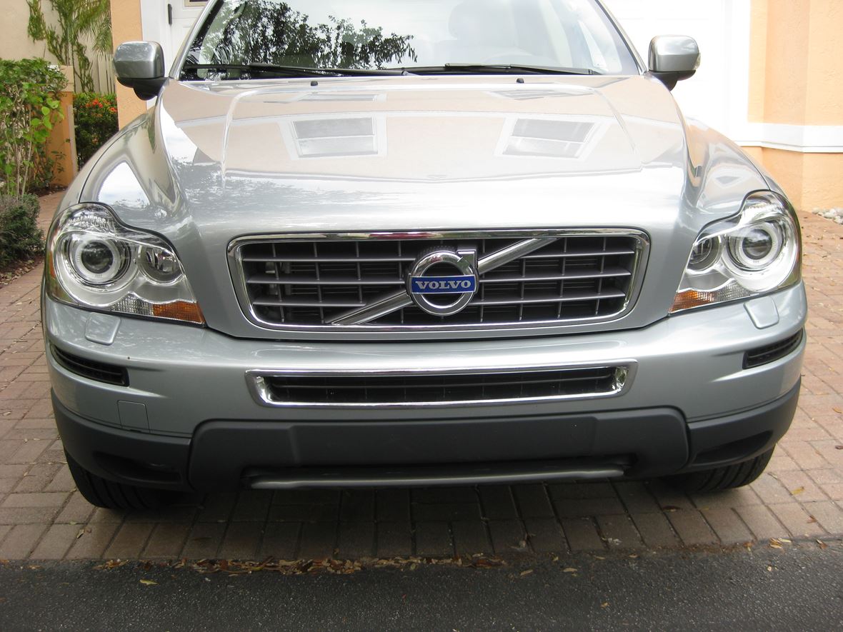 2012 Volvo XC90 for sale by owner in Hollywood